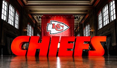 Go chiefs - LAS VEGAS -- Before Super Bowl LVIII, the Kansas City Chiefs declined to talk much about becoming an NFL dynasty.. On Sunday, the Chiefs took their place among the all-time greats by claiming a 25 ...